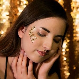 Meet your Posher, Lizzy